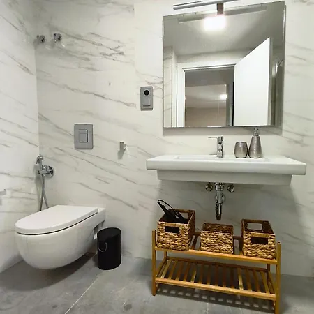 A485b Apartment